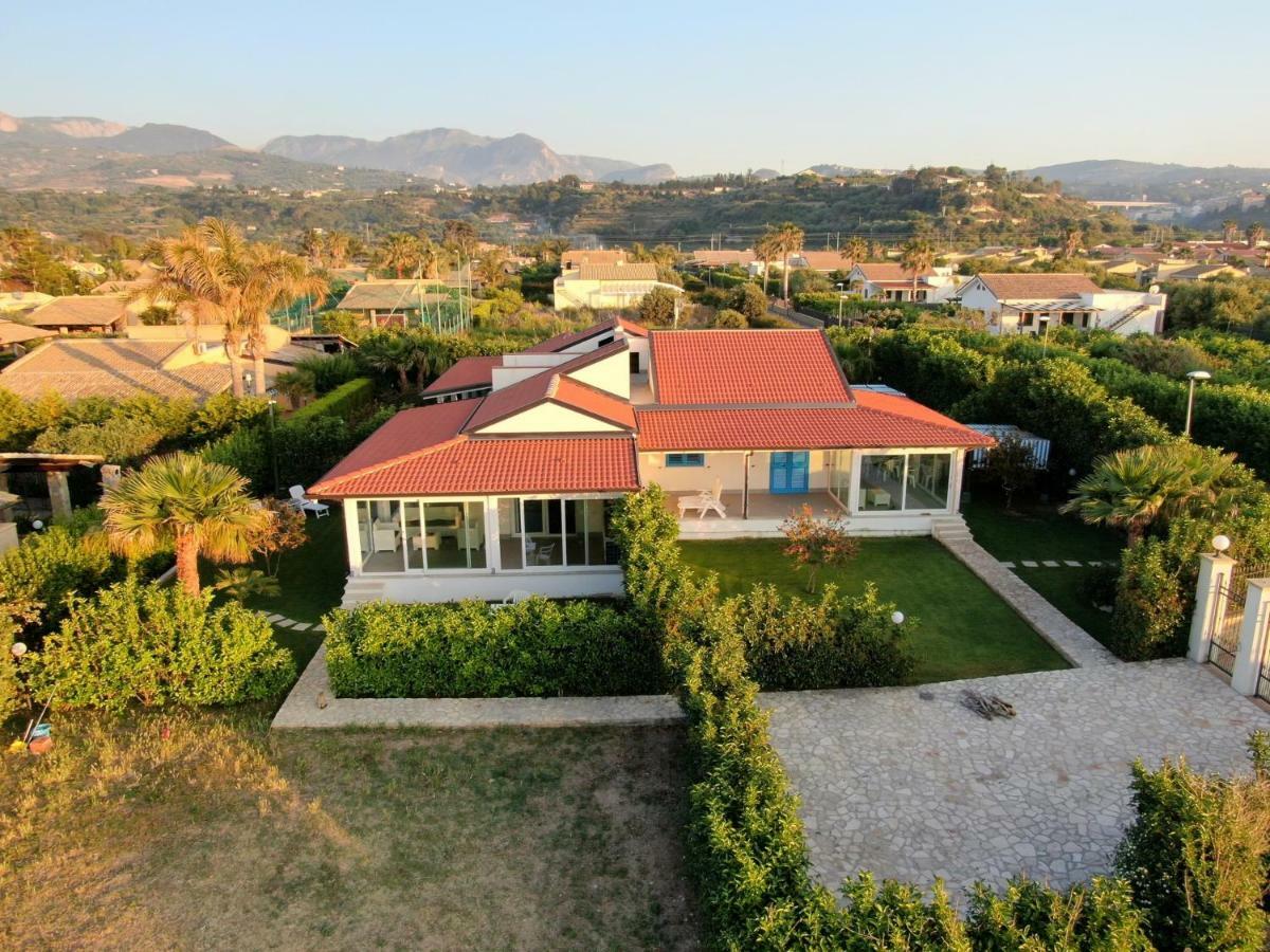 Villa Letizia Campofelice Di Roccella Εξωτερικό φωτογραφία